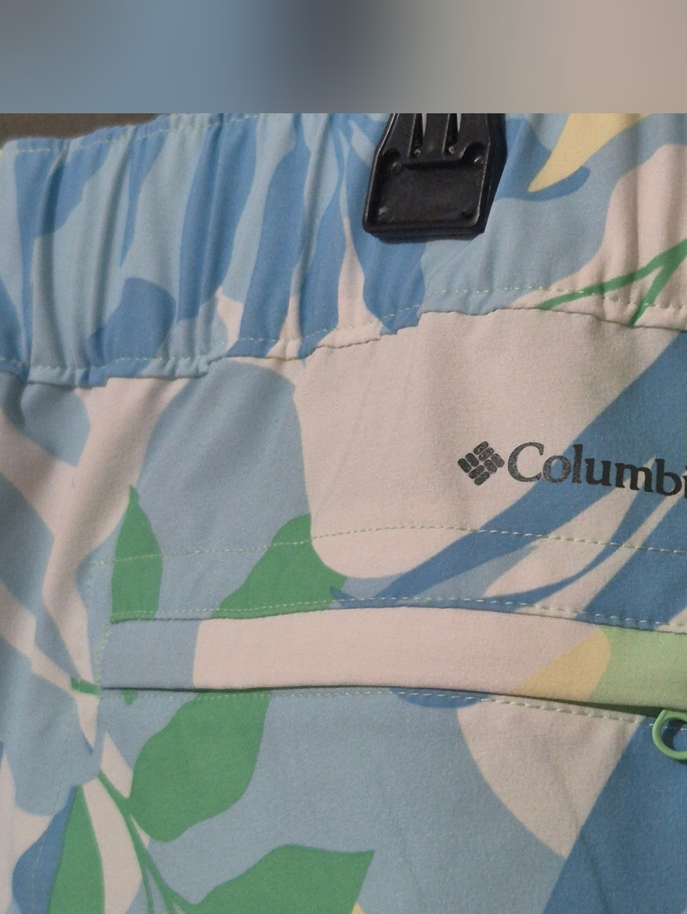 Columbia Women’s Pastel Leaf Print Athletic Shorts – Blue, Green, Cream..size:XL - Picture 7 of 11